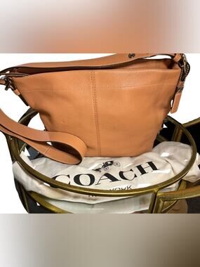Coach Penelope Light Orange Apricot Hobo Bag EUC Dust Bag dopamine travel boho